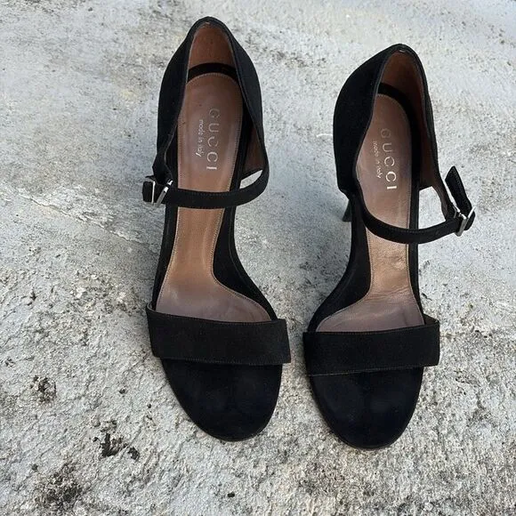 Gucci Heeled sandals
