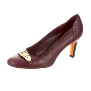 GUCCI HORSEBIT EMBOSSED CALFSKIN LEATHER PUMPS W GOLD BUCKLE LOGO
