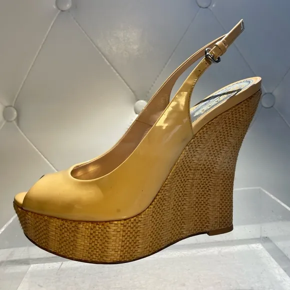GUCCI /shoes/ GUCCI vitello vernice soft sable wedge sandal sz 39