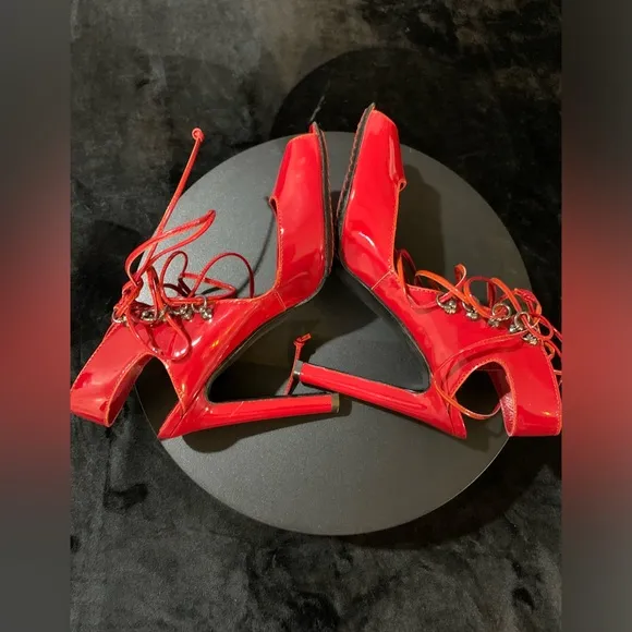 GUC!!!!❤️‍🔥MANOLO BLAHNIK Red High Heel Sandals.