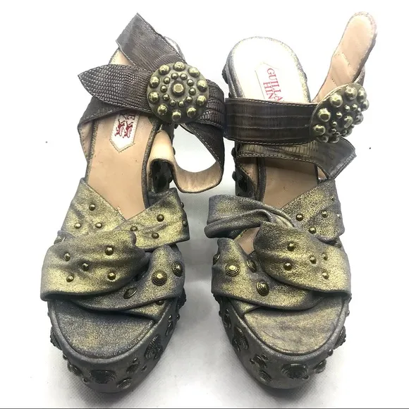 GUILLAUME HINFRAY GOLD AN BLUE LEATHER STUDDED DISTRESSED WEDGE HEELS (36)