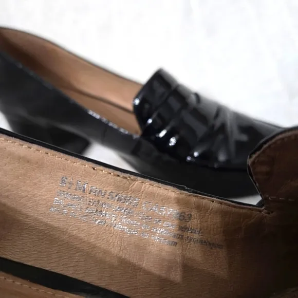 HALOGEN Corpcore Black Pointed Toe Patent Leather Block Heel Pump Size 8.5