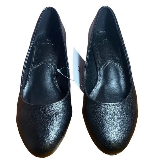 Halston Black Almond Toe Block Heel Shoes Size 7.5