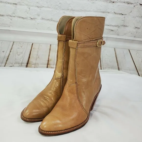 Handcrafted Womens Camel Leather Boots Size 7