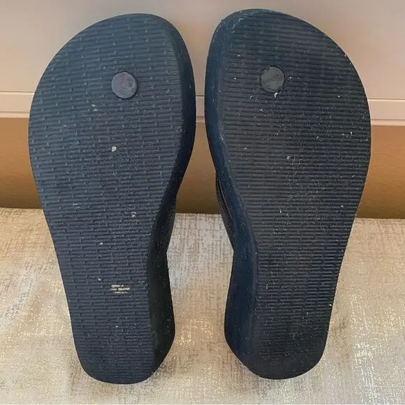 🩴Havaianas Black Wedge Flip Flops rhinestone basketball embellishments EUC Sz 7