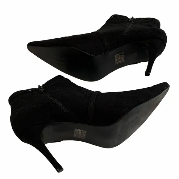 HIGH HEEL BOOTIES From Paris Black Heel Zipper Pointed toe Size 41 Size 8 1/2