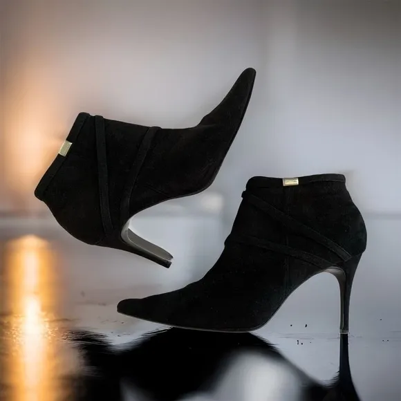 HIGH HEEL BOOTIES From Paris Black Heel Zipper Pointed toe Size 41 Size 8 1/2