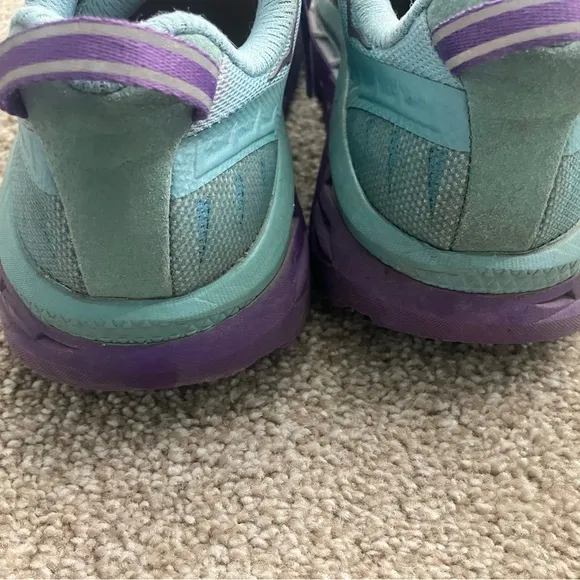 HOKA One One Arahi 2 Turquoise Purple Lace Up Athletic Shoes Women’s US 6