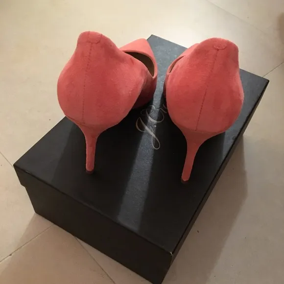 Host Pick ✨ELSIE SUEDE PUMPS