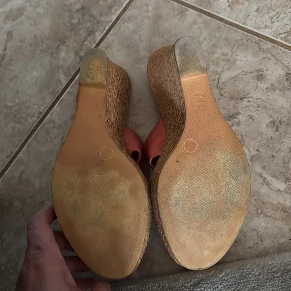 Italian Maker coral wedge sandals 7.5