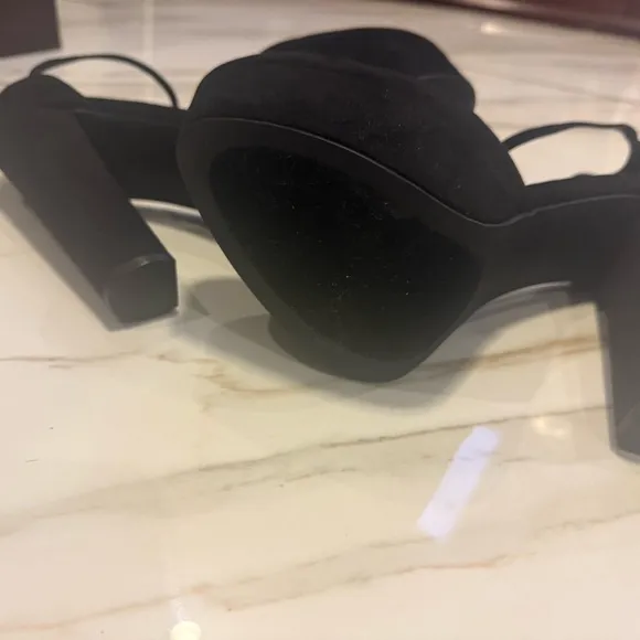 Italian Shoemakers Black Heels with Thick Platform and Ankle Strap