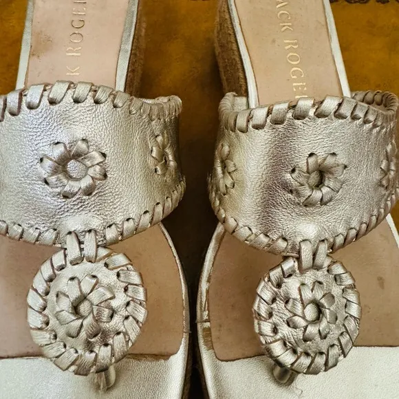 JACK ROGERS JACKS Jute Wrapped MID WEDGE Gold Leather Thong Sandals Sz 9