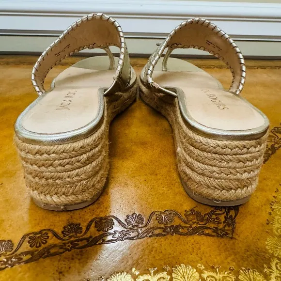 JACK ROGERS JACKS Jute Wrapped MID WEDGE Gold Leather Thong Sandals Sz 9