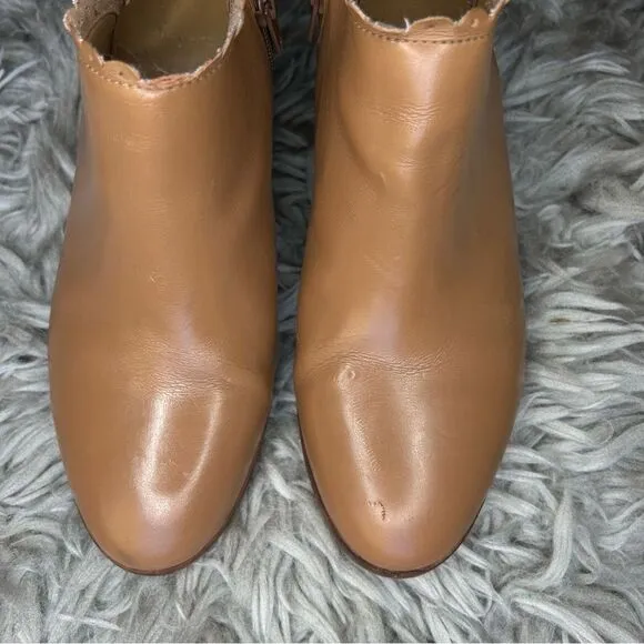 Jack Rogers tan scalloped leather block heel ankle boots women’s shoe size 8