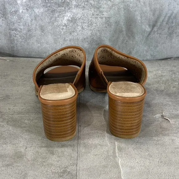 Jack Rogers Women's Mocha Leather Ronnie Perforated Peep-Toe Sandals SZ 7