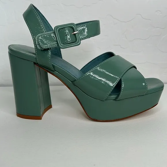 Jeffrey Campbell Amma Patent Platform Block Heel Sandals Dusty green 7