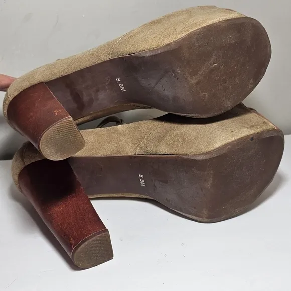 Jeffrey Campbell Foxywood Platform Wood Heels Suede T Strap Shoes, sz 8.5