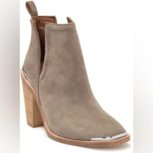 Jeffrey Campbell Leather Block Heel Ankle Western Boots size 9