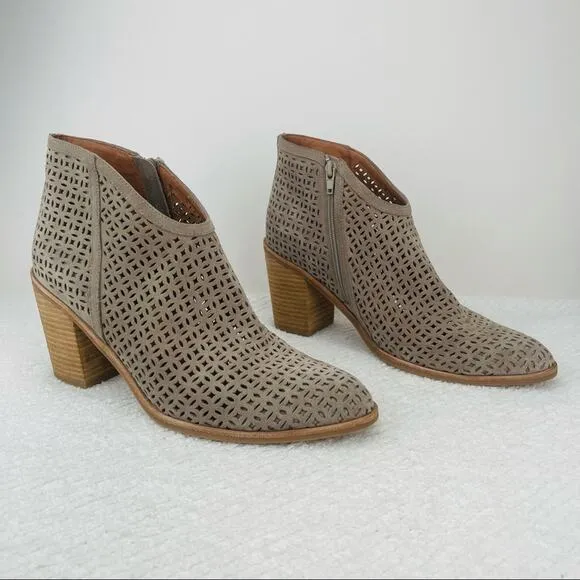 JEFFREY CAMPBELL “MEDERA” TAN LASER CUT SUEDE STOCKED BLOCK HEEL BOOTIES SIZE 11