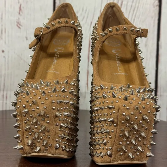 JEFFREY CAMPBELL NIGHT WALK PRICKLY Studded Tan Suede heelless Platforms 6 New