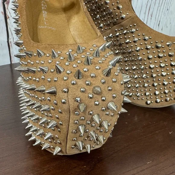 JEFFREY CAMPBELL NIGHT WALK PRICKLY Studded Tan Suede heelless Platforms 6 New