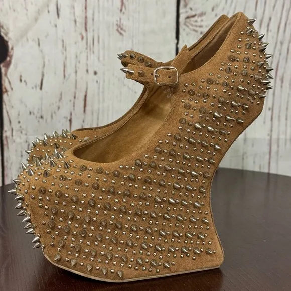 JEFFREY CAMPBELL NIGHT WALK PRICKLY Studded Tan Suede heelless Platforms 6 New