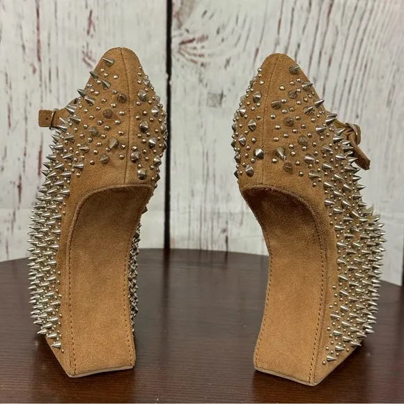 JEFFREY CAMPBELL NIGHT WALK PRICKLY Studded Tan Suede heelless Platforms 6 New