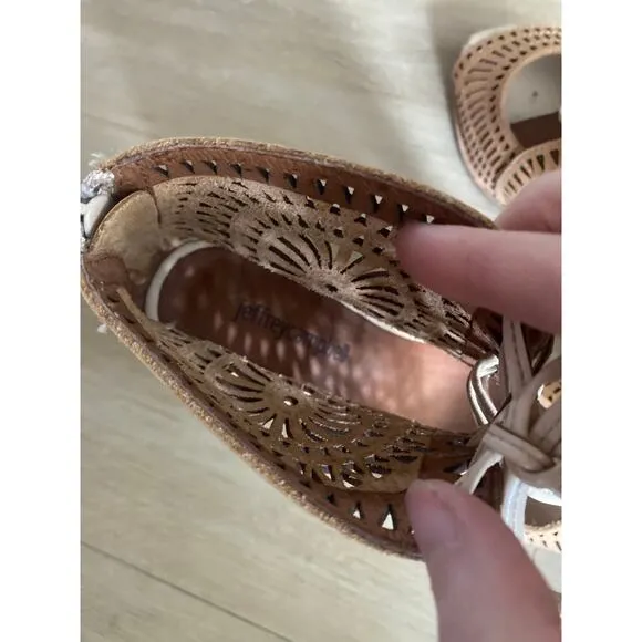 Jeffrey Campbell shoes women’s size 9 tan Rayos cutout wedge lace up boho