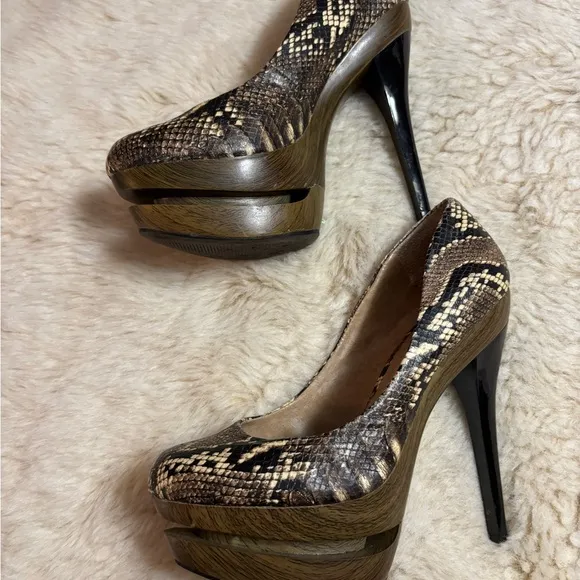 Jessica Simpson Brown and Black ColieSnakeskin Platform Heels