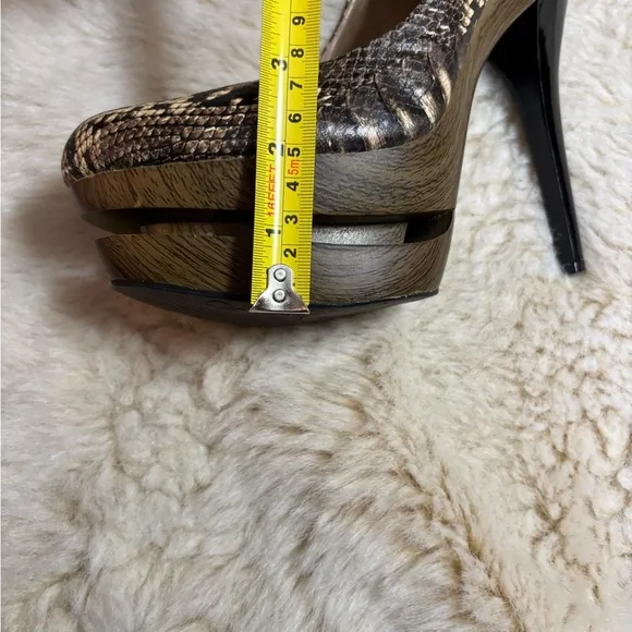Jessica Simpson Brown and Black ColieSnakeskin Platform Heels