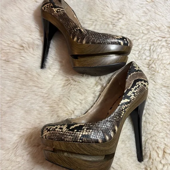 Jessica Simpson Brown and Black ColieSnakeskin Platform Heels