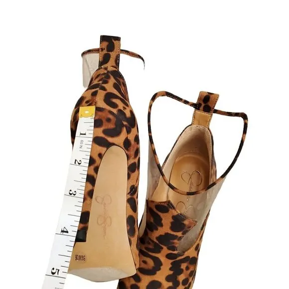 JESSICA SIMPSON WESTERN HIGH HEEL BOOTIE SIZE 5.5