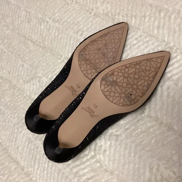 Jewel Badgley Mischka Brand Frenchie Pointed Toe Kitten Heel Pumps Shoes Sz 8.5