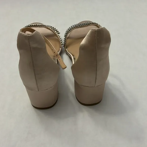 Jewel Badgley Mischka heels size 9 1/2