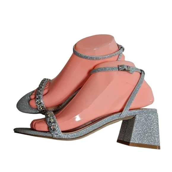 Jewel Badgley Mischka  Odonna Silver Glitter Open Toe Block Heel Sandals sz 6.5
