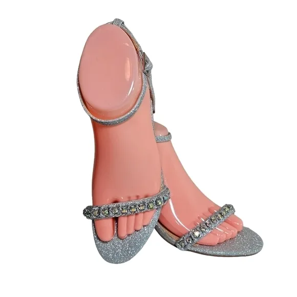Jewel Badgley Mischka  Odonna Silver Glitter Open Toe Block Heel Sandals sz 6.5