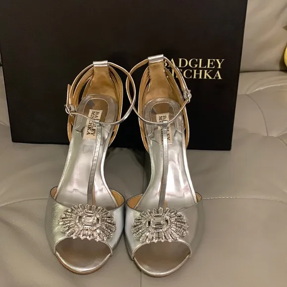 Jewel Badgley Mischka WomensAnkle Strap Wedge Heels Shoes