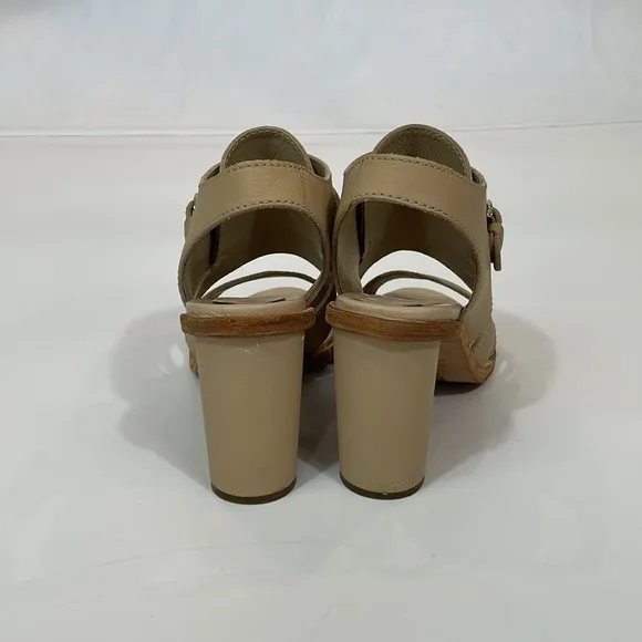 Jil Sander Navy Sandals Heels Size 37.5 US7 Tan Leather Front Buckle