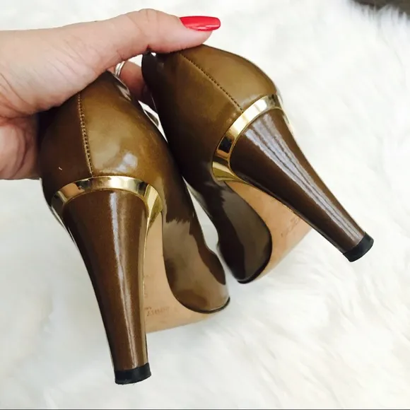 {Jimmy Choo} Brown Patent Leather Heels size 39.5