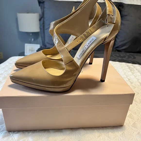 ~JIMMY CHOO Nude Patent Leather Pointed Toe Platform Sandal/Heels Sz 39  $950