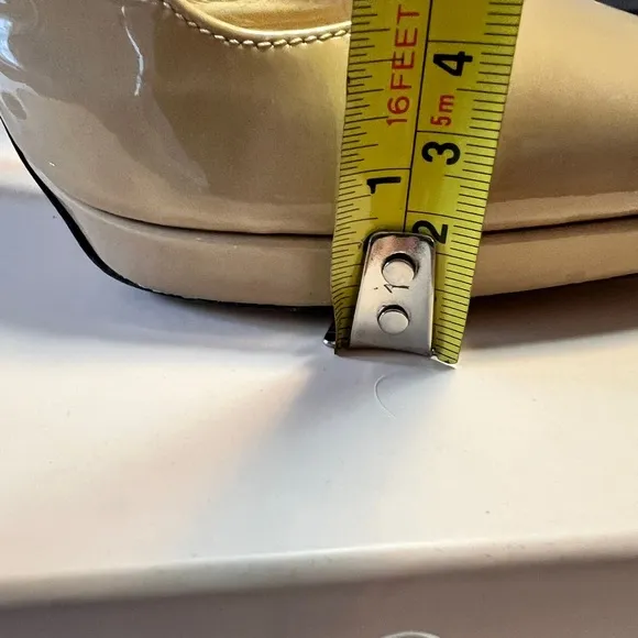 ~JIMMY CHOO Nude Patent Leather Pointed Toe Platform Sandal/Heels Sz 39  $950