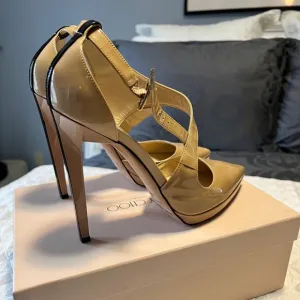 ~JIMMY CHOO Nude Patent Leather Pointed Toe Platform Sandal/Heels Sz 39  $950