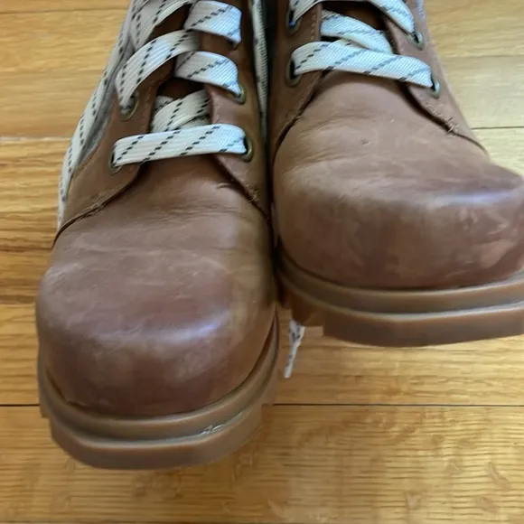 Joan of arctic III Wedge Lexie Bootie boots shoes sz 7