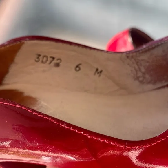 JOHN FLUEVOG ♥️❤️ Red Patent leather Pumps ❤️♥️ HIS ‘ICONIC RED HEELS’.  ♥️❤️