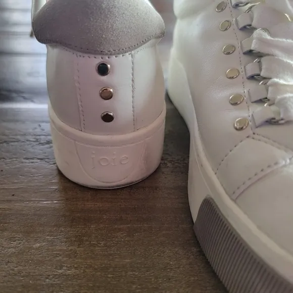 JOIE Off White Handan Sneaker Shoes With Gold Studs Accents Sz 36 / 6