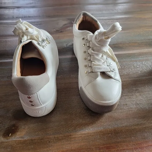 JOIE Off White Handan Sneaker Shoes With Gold Studs Accents Sz 36 / 6