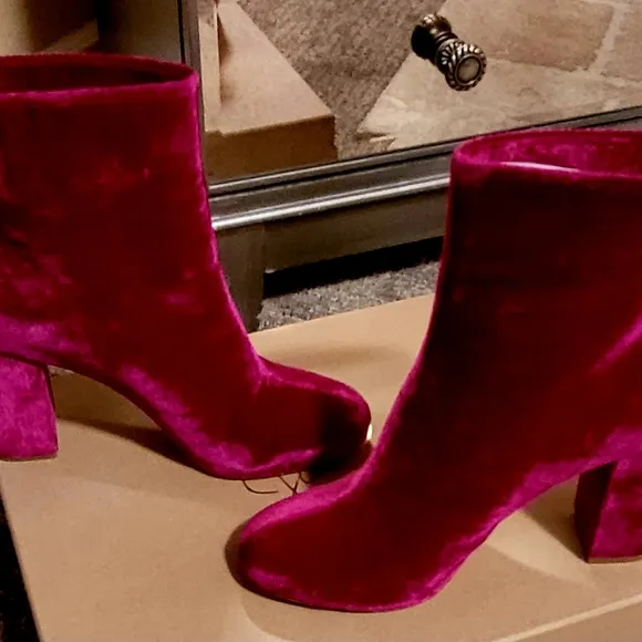 JOIE Saleema Velvet Block Heel Ankle Boots Booties - Cerise Hot Pink - Size 37.5