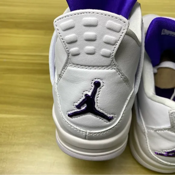 Jordan 4 Retro Purple Metallic Men’s White Athletic Shoes Sneakers Preowned
