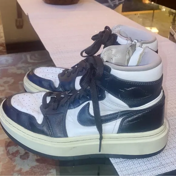 JORDAN’s athletics shoes, air Jordans elevate