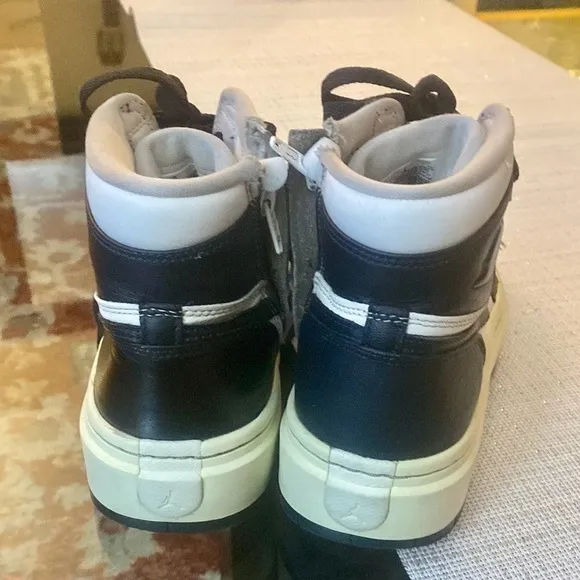 JORDAN’s athletics shoes, air Jordans elevate